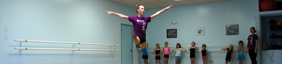 student demonstrator in beginning jazz class